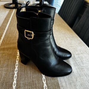 Coach Olivia Bootie black leather zip up boots heel size 6.5